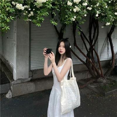 蓝色三环海报背景