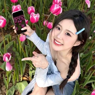 婚活1000次出击封面